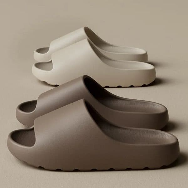 Cozy Unisex Soft Slippers Ultra Comfortable slides Indoor Outdoor Slide Sandals Non Slip Design Stylish Footwear for Relaxation Breathable Lightweight House
