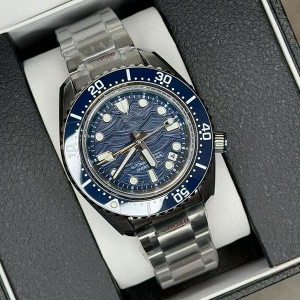 2026 luxury fashionable seahorse series three-hand steel strap quartz super luminescent calendar men's watch