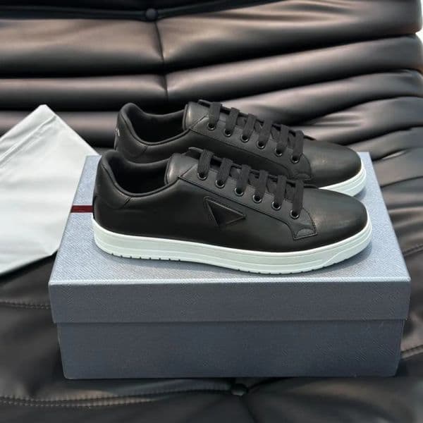 Sneakers men and women shoes sports shoes Designer shoes chaussure mens trainers running shoes casual shoes Outdoor shoes men shoes luxury black red trainer with box