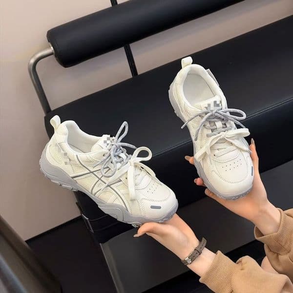 Ddmysports Popular Height Increasing Thick Soled German Training Shoes For Women New Spring Hot Selling Casual Sports Versatile White Sneakers Outdoor