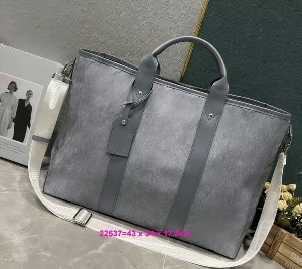 Luxurys Designer Mens Leather Briefcases Womens Laptop Bags Computer Business Bag Zipper Messenger Totes Multifunctional Handbag Solid Color Bag