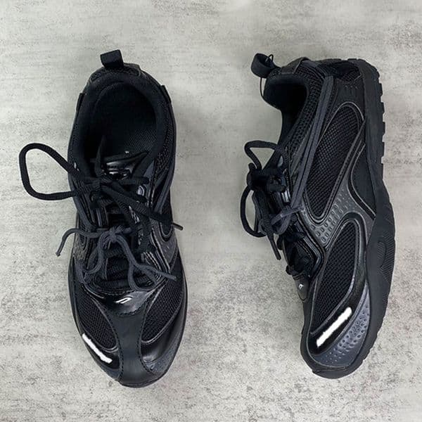 Mens Designer Ventilate Radar Gradient Lines Sneakers Thin bottomed retro style Lightweight mens womens running shoes Double lacing system featuring