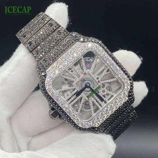 Accept Customization of Any Style 100% Pass the Diamond Tester Iced Out VVS Moissanite Watch
