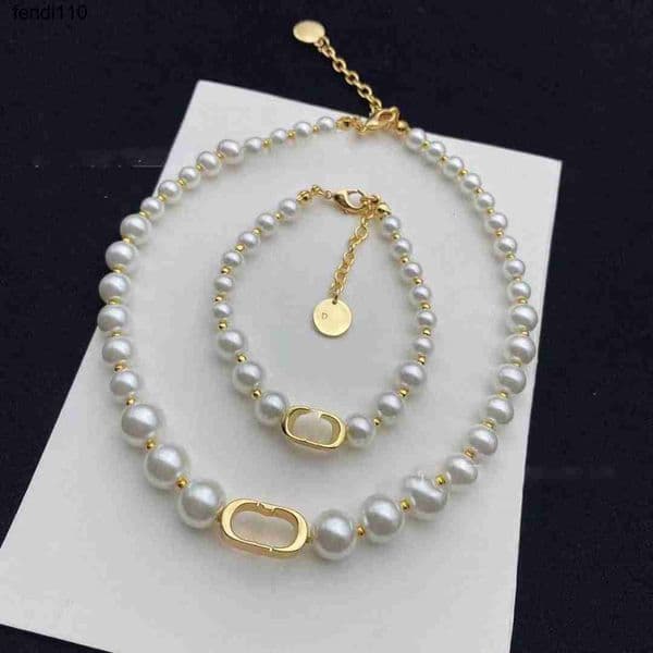 Pendant Necklaces High quality Letter pearl necklace women Designer necklace elegant Jewelry Set Bracelet Gifts for Lady Pendant Necklaces High Version y1ZI