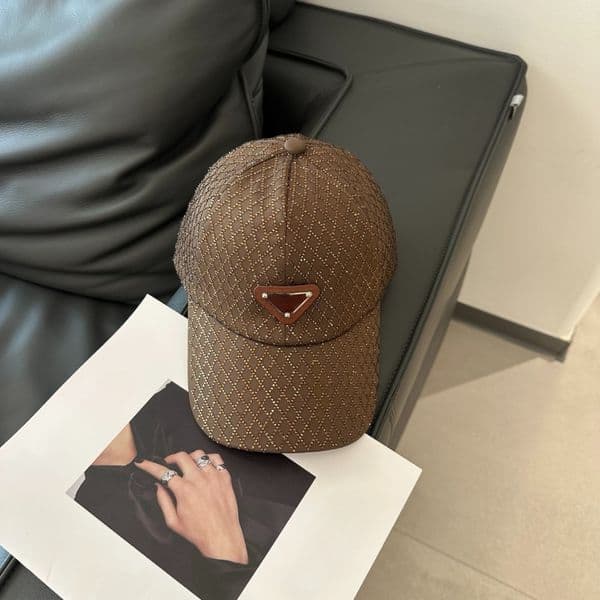 Women's Rhinestone Grid Baseball Cap Brown Casquette Luxe Cappello Luxury Bling Diamond Peaked Cap Adjustable Fashion Sun Hat for Outdoor