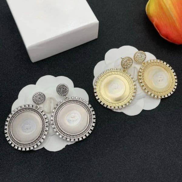 Round diamond studded Eardrop fashion retro court style Hoop Earrings Vintage Eardrop Designer Jewelry