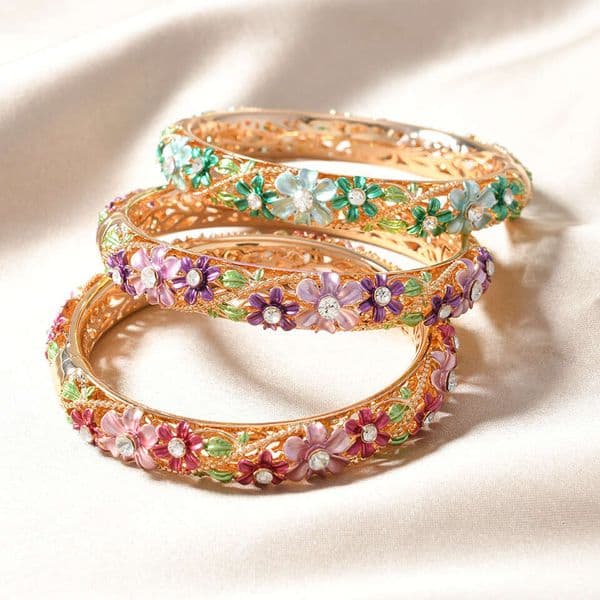 Designer bracelet New Chinese-style enamel floral bracelet for women, hollow-out gold-plated diamond-embellished open bangle, light luxury jewelry