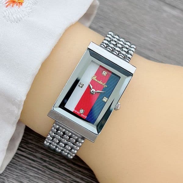 Great quality diamonds women Designer WristWatches with box beautiful lady fashion casual Luxury Dial 22mm quartz Watchs no351