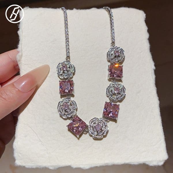 2026 CZ Zircon Camellia Necklace Exquisite Hand-Set Candy Color Square Zircon Bracelet Earrings Set Evening Gown Matching Elegant Luxury Original Designer Jewelry