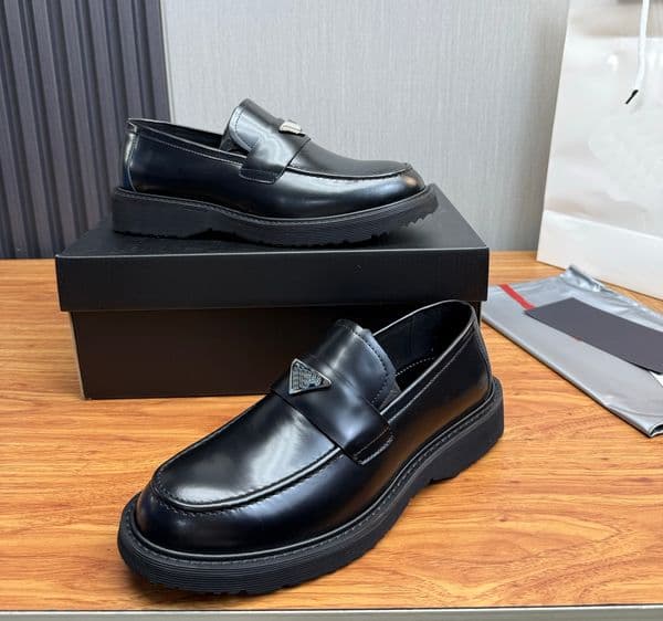 Designer Dress Shoes Luxury Versatile Casual Korean Trendy Leather Men's Shoes Business Formal Footwear With Thick Sole Comfortable Rubber Outsole Boots