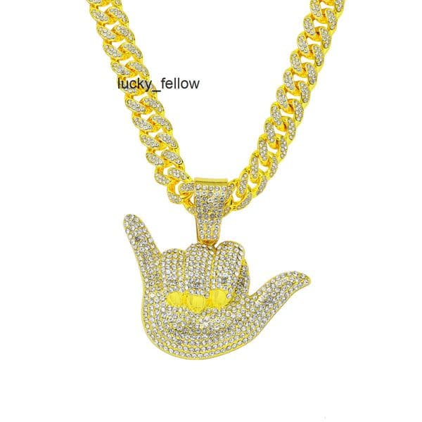 Hot-selling new product Hip-hop gesture full-diamond pendant necklace mens unique and cool Cuban chain accessory