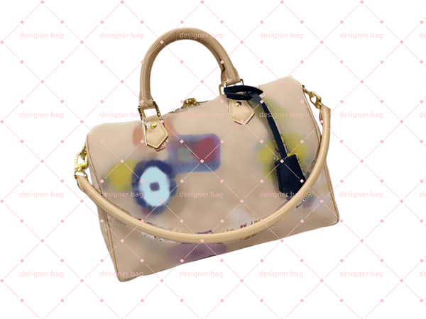 Elegant Multi-Pocket Handbag for Everyday Use - Ample Space Inside