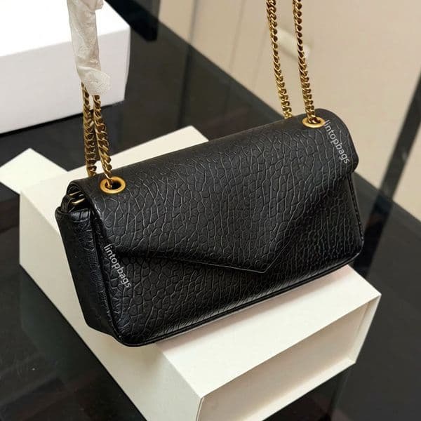 Designer women's shoulder bag chain crossbody bag Fashion travel bag shopping bag Luxury messenger bag underarm phone bag wallet lipstick bag handbag