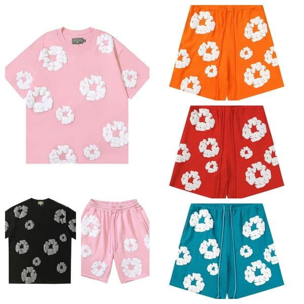 Premium Denim Tears Cotton Wreath Shorts. Soft heavyweight cotton, standout white puff graphics. Adjustable waist, side pockets. Viral street style essential.