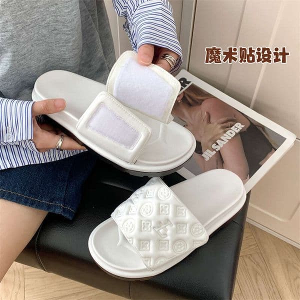 Magic Tape Slippers for Women Summer Outdoor 2025 Versatile Platform Soft designer sandals slippers Non-Slip Niche Sandals Thick Sole Height Increase