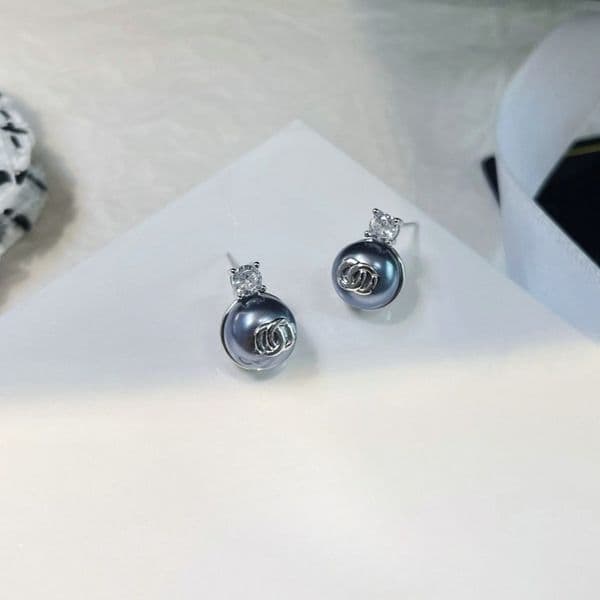 Pearl stud earrings diamond earrings Designer Jewelry Classic Love Family Wedding Party Earring Fashion Girl Sweet Jewelry Gift