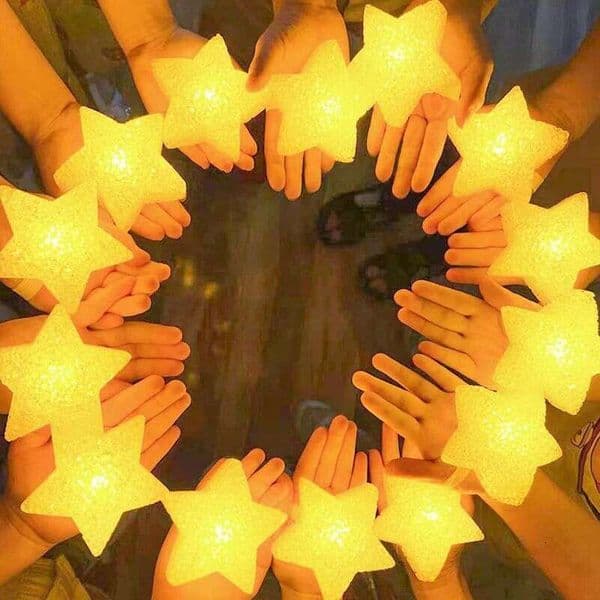 LED Handheld Star Lights 15cm Lights Wrist Star Lamps Kids Kindergarten Performance Props Creative New Festival Party Decor Flashing Fairy