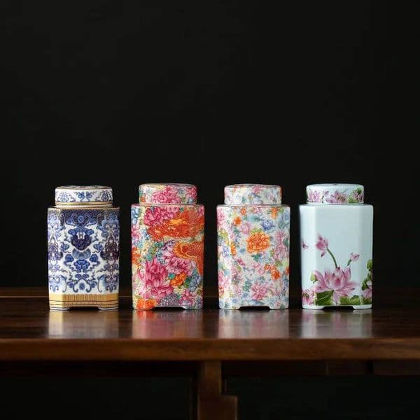 Bestseller Blue And White Porcelain Tea Color Ceramic Candy Jar Household Multifunctional Nuts Coffee Bean Medicinal Herb Storage Box Ddmytues