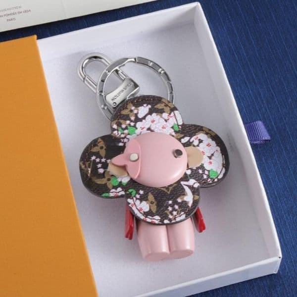 High qualtiy brand Designer Keychain Fashion Purse Pendant Car Chain Charm Bag Keyring Trinket Gifts Accessories