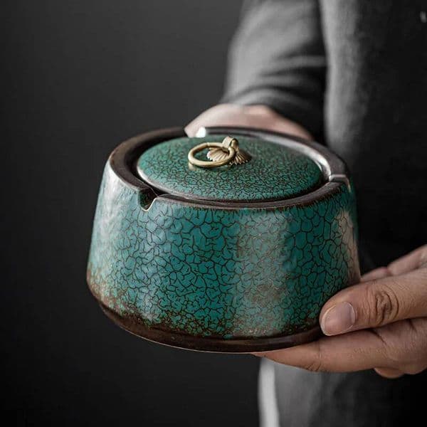 Bestseller Vintage Ceramic With Lid Portable Mini Storage Jar Living Room Office Cafe Anti-Fly Ashtray For Boyfriend Birthday Gift Ddmytues