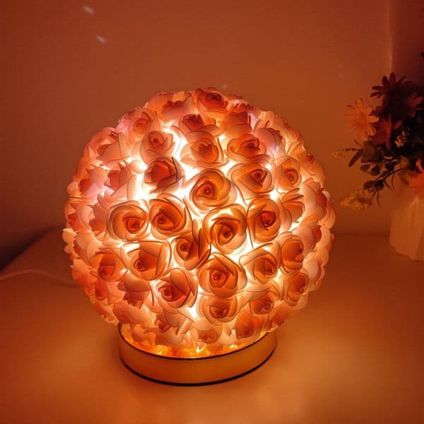 Creative ball rose table lamp, immortal flower wedding wedding girlfriend gift bedroom bedside lamp rose flower lamp