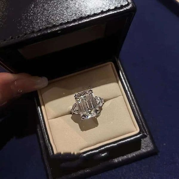 4CT Moissanite Dia Wedding Rings Jewelry Stunning Real 100% Sterling Sier Emerald Cut Gemstones Party Eternity Women Bridal Ring For Lover Gift aaa