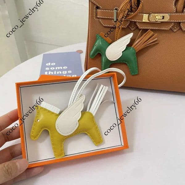 Leather mini pony pendant hand-sewn sheepskin keychain, various bag hangers with boxes no box