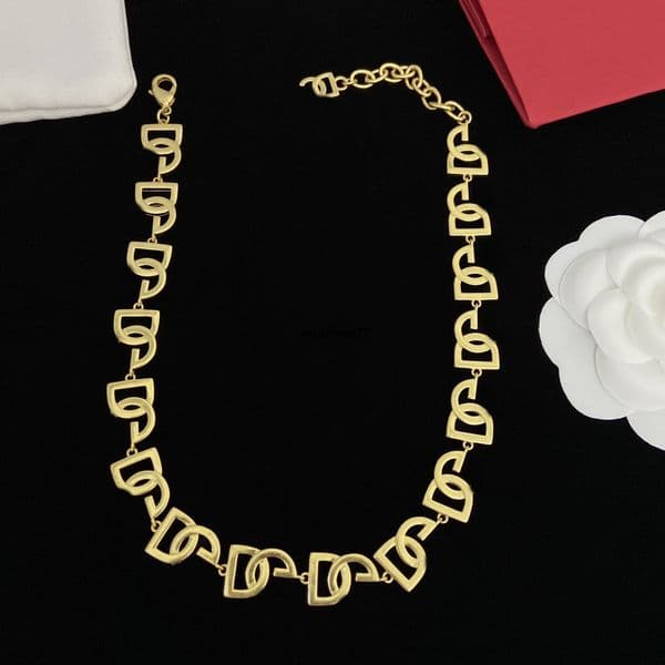 Pendant Necklaces Necklace Luxury Designer Brand Pendant Necklaces Chain 18K Gold Newklace For Wedding Jewerlry Gift