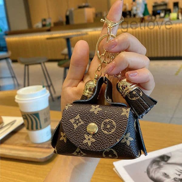 Free shipping designer keychains Cute mini card leather change storage floral pendant keycard keybag