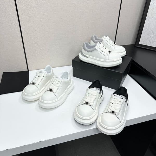 2026 Top Casual Sneakers Lace up Sneakers Women Designer Mix and Match Very Beautiful Versatile Casual Fashion Sports Outdoor Sneakers Size 35-41 with Box