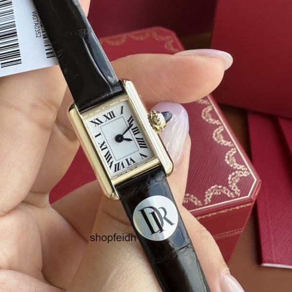 Top quality tanks watch watches watch women designer mens watch super clone watch swiss quartz movement sapphire crystal glass leather strap 22mm with box EFXS