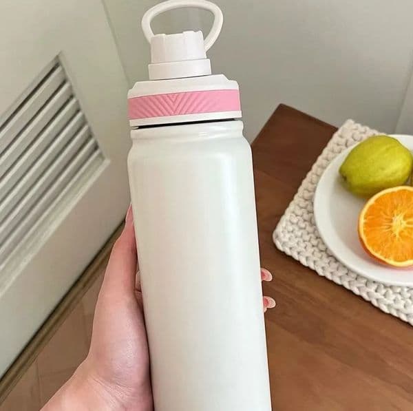 New designer thermos cup sports water bottle Liu Yoga, gym kettle Stainless steel large capacity thermos cup 710ml