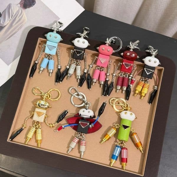 Designer Unisex Black Key Chain Accessories Keychains Letter Luxury Pattern Car Keychain Jewelry Gifts Lanyards for Key Bag