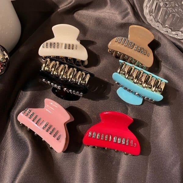 Luxury Hair Clip Color Vintage Style Shark Hair Clips Classic Hair Jewelry Girl Friend Gift Face Washing Makeup Hair Clamps