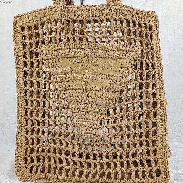 Women's fashion designer hand fabric large capacity vacation beach light wild wholesale reusable handbag casual shopping straw woven bag