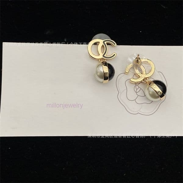 designer earrings cc Earrings 26p black and white pearl earrings for women black enamel studs elegant court-style earrings channels jewelry