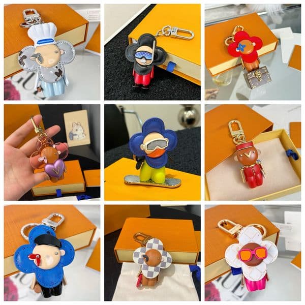 Sunflower Keychain Fashion Cartoon Bag Charm High Quality Designer Keychain Luxury Bag Pendant For Men Women Accessories gift