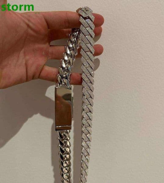 Direct Factory Supply Custom Moissanite Diamond Cuban Link Chain for Street Style Luxury Fashion Available at Affordable Price