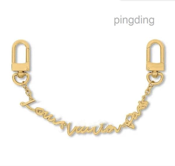 Luxury metal Paris V Script Chain Bag Charm fashion House designer classic gold sliver keychain Snap fastener mens ladies keychain Holiday gift lovely quality985