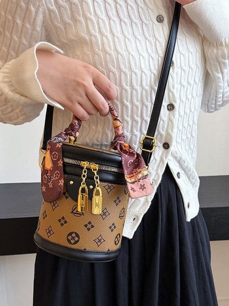 High-end Women's Cylinder Bag New Printed Handled Bucket Bag European and American Fashion Retro Shoulder Crossbody Bag Minimalist Designer Handbag Fast Shipping