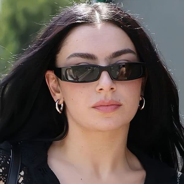 High Quality 2025 New for Women High-End Ins Small Frame Square Internet Celebrity Hip-Hop Sunglasses Beach Vacation Sun Protection