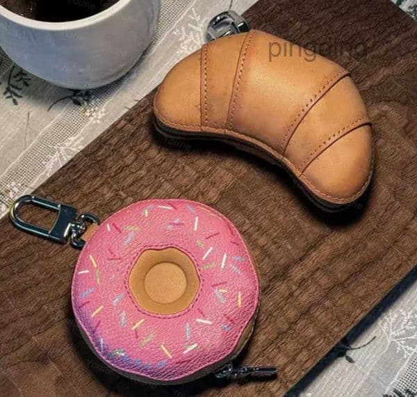 Designer Croissant Burger Donut Keychain Luxury Bag Charm Pizza Biscuit Chocolate Keychains For Women Leather Keyring Classic Letters Bag Pendant Key Chains Gift