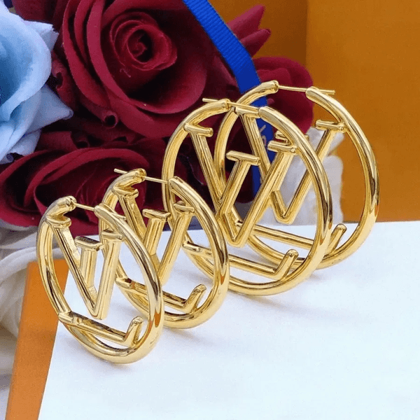 Women Gold Earrings Designer Luxury Hoop Earrings Extravagant Studs 4cm Classic Simple Earring Steel Silver Letter Engagement Jewelry Valentine's Day VVV