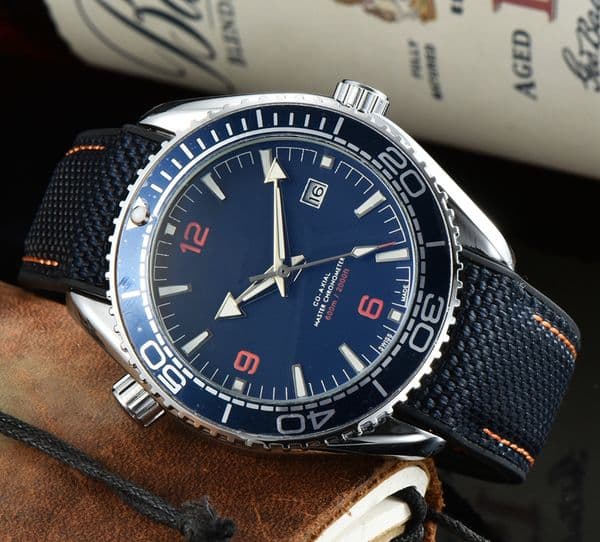 New High-quality luxury men's watch collection - automatic mechanical watch, stylish military-style clock, top-tier luxury brand, rubber and steel watch bands