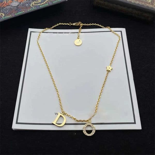 Pendant Necklaces Diamond Letter Necklace Lady Designer Necklace Gold titanium Steel High end Elegant Pendant Necklaces Stainless Women designer jewelry gift AA