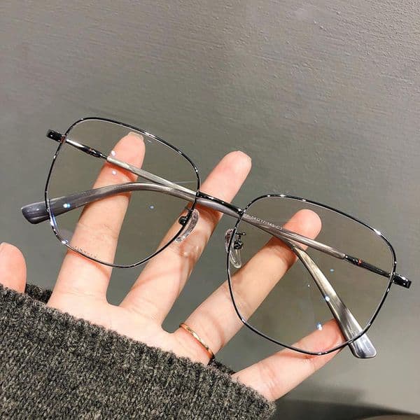 New Model Of The Same Style As Seen On Xiaohongshu, Myopia Glasses For Men And Women, Popular With Influencers, Natural Look, Retro Metal Artistic Polygonal