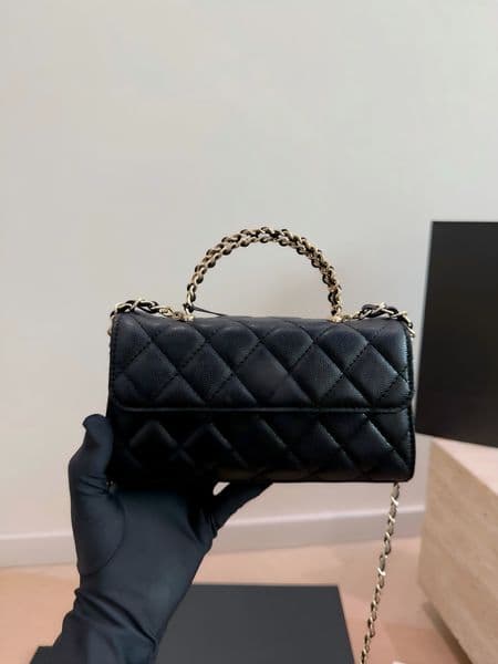 Designer bag 2026 luxury bag shoulder bag crossbody bag handbag women's casual flip handbag fashion crossbody bag women's large capacity bag B35