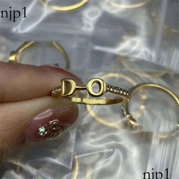 Letter Diamond Ring Women designer Luxury gift high quality 18K Gold Stainless rings for wedding party titanium ring #121 l0pS#
