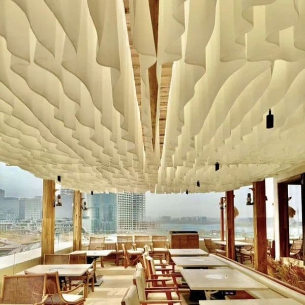 White Theme Ceiling Decoration Wave Gauze Curtain Hanging Sash Decor Yarn For Wedding Party Event Site Layout