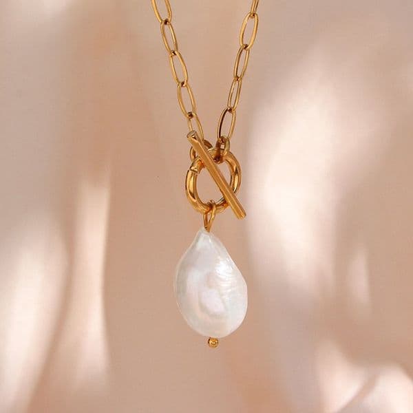High Quality INS Fashion Versatile Pendant Jewelry for Women Stainless Steel Baroque Freshwater Pearl Paperclip Chain Necklace